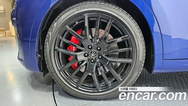 Maserati Levante из Кореи Encar