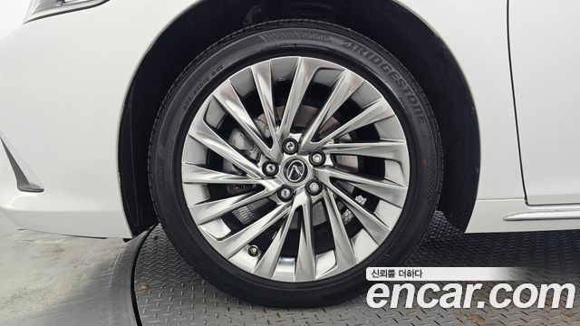 Lexus ES из Кореи Encar