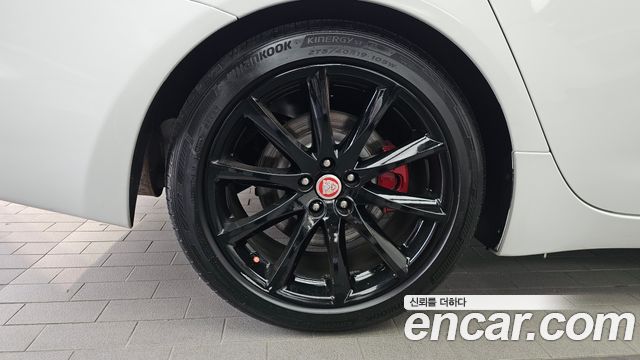 Jaguar XJ из Кореи Encar