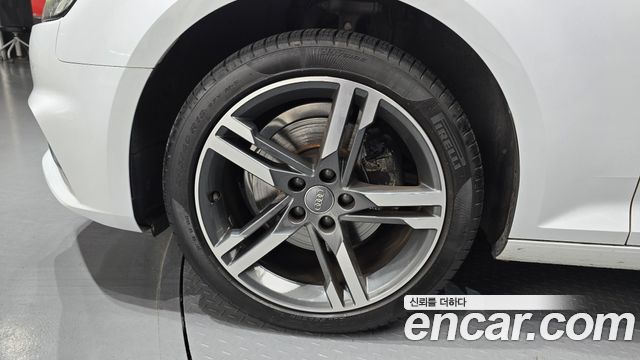 Audi A4 из Кореи Encar