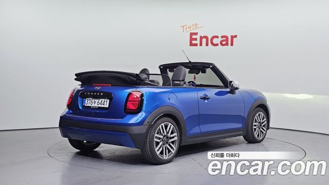 Mini Cooper Convertible из Кореи Encar