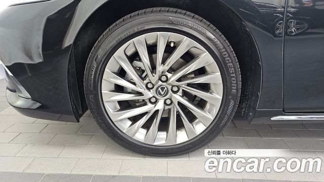 Lexus ES из Кореи Encar