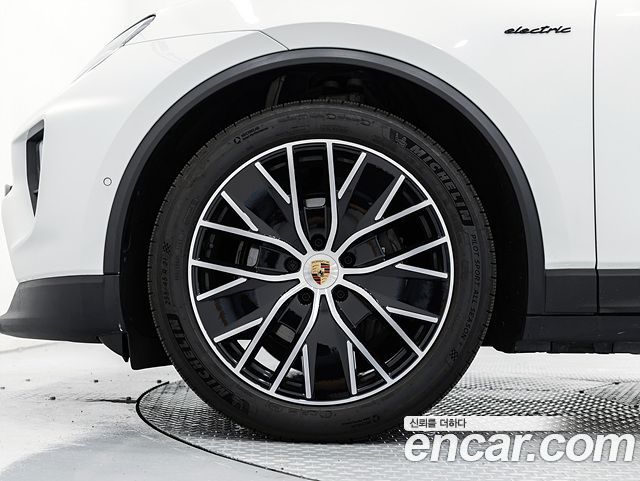Porsche Macan из Кореи Encar