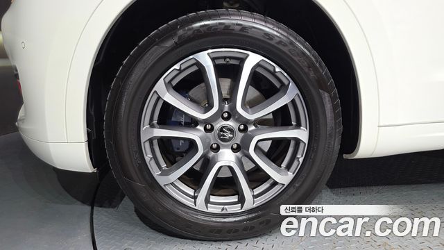 Maserati Levante из Кореи Encar
