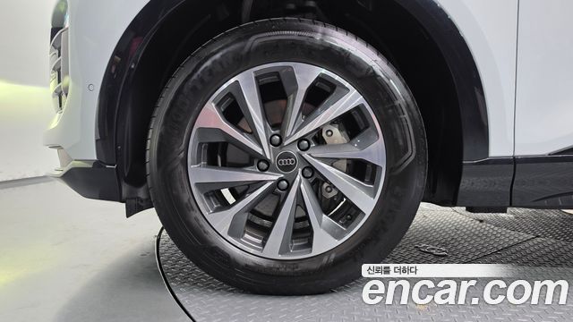 Audi Q6 e-tron из Кореи Encar
