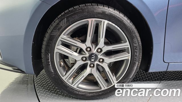 Kia K3 из Кореи Encar