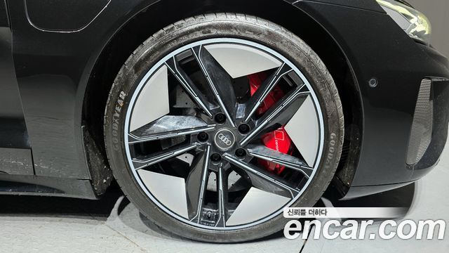 Audi RS e-tron GT из Кореи Encar