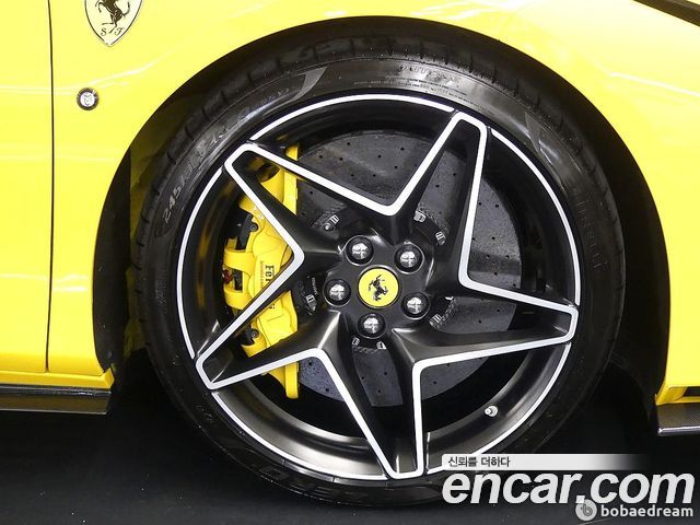 Ferrari F8 из Кореи Encar