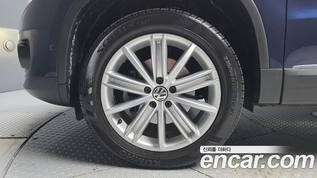 Volkswagen Tiguan 2.0 TDI  Premium 5N — пробег 58 681 км — фото 5 из 5