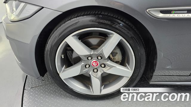 Jaguar XE из Кореи Encar