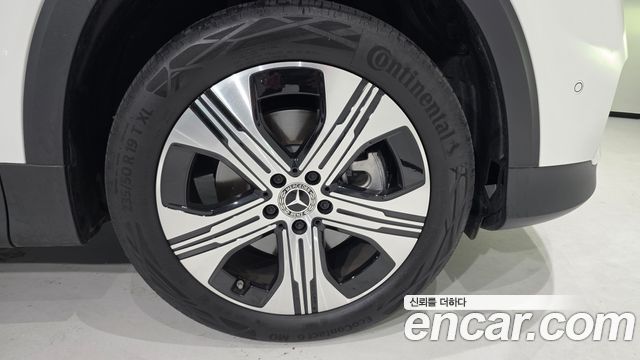 Mercedes-Benz EQB из Кореи Encar