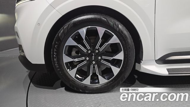 Kia Carnival Gasoline 9-Seater Signature — пробег 41 202 км — фото 5 из 5